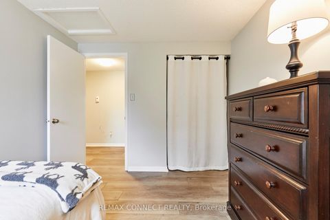 Photo 30 at 10 Nicholls Court, Central West, Ajax