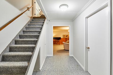 Photo 35 at 10 Nicholls Court, Central West, Ajax