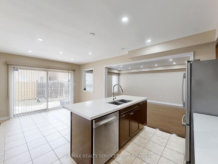 Photo 15 at 37 Bloom Drive, Bram East, Brampton