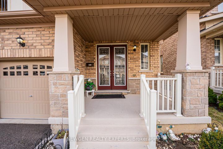 Photo 1 at 46 MONUMENT Trail, Northwest Brampton, Brampton