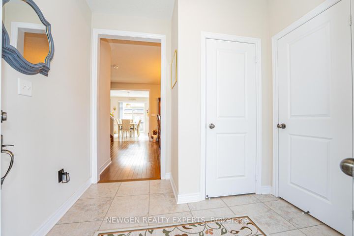 Photo 2 at 46 MONUMENT Trail, Northwest Brampton, Brampton