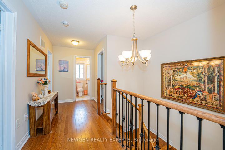 Photo 16 at 46 MONUMENT Trail, Northwest Brampton, Brampton