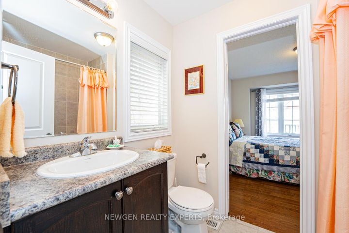 Photo 26 at 46 MONUMENT Trail, Northwest Brampton, Brampton