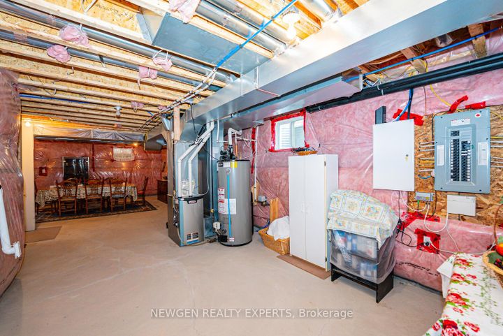 Photo 32 at 46 MONUMENT Trail, Northwest Brampton, Brampton