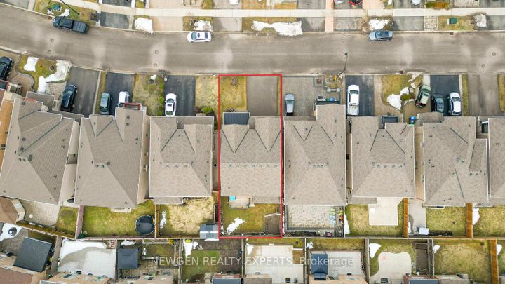 Photo 39 at 46 MONUMENT Trail, Northwest Brampton, Brampton