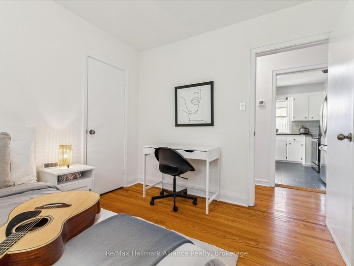 Photo 18 at 300 Burton Road, WO West, Oakville