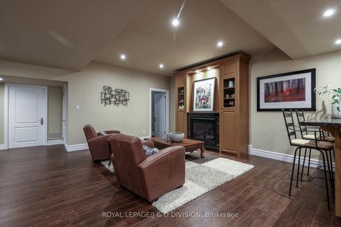 Photo 31 at 82 Munro Boulevard, Windfields, Toronto
