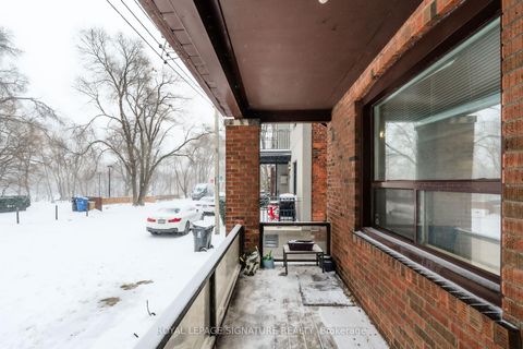 Photo 3 at 27 Hillsboro Avenue, Annex, Toronto