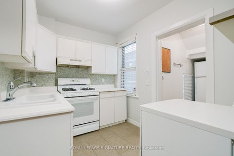 Photo 10 at 27 Hillsboro Avenue, Annex, Toronto