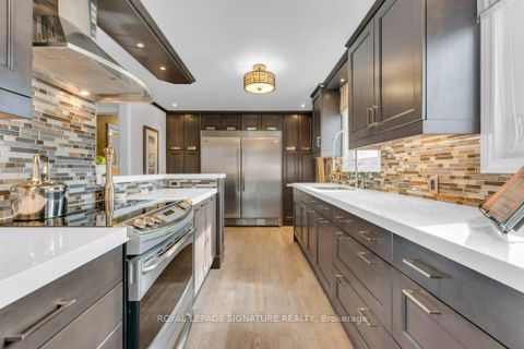 Photo 11 at 75 Lillooet Crescent, North Richvale, Richmond Hill