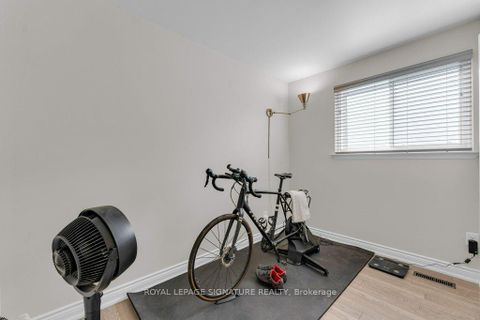 Photo 22 at 75 Lillooet Crescent, North Richvale, Richmond Hill