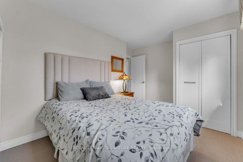 Photo 26 at 75 Lillooet Crescent, North Richvale, Richmond Hill