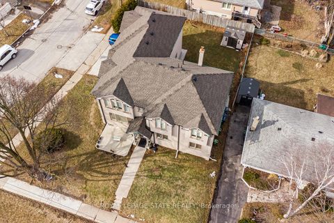 Photo 2 at 6 Griggsden Avenue, Humber Heights, Toronto