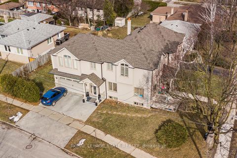 Photo 4 at 6 Griggsden Avenue, Humber Heights, Toronto