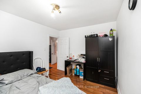 Photo 8 at 6 Griggsden Avenue, Humber Heights, Toronto