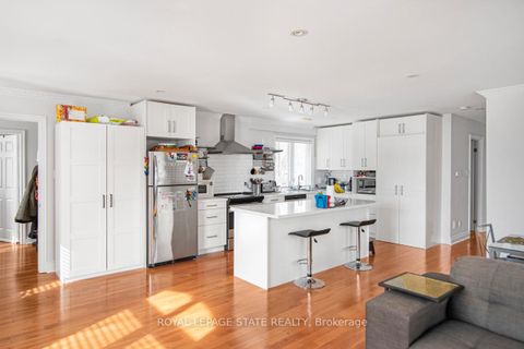 Photo 33 at 6 Griggsden Avenue, Humber Heights, Toronto