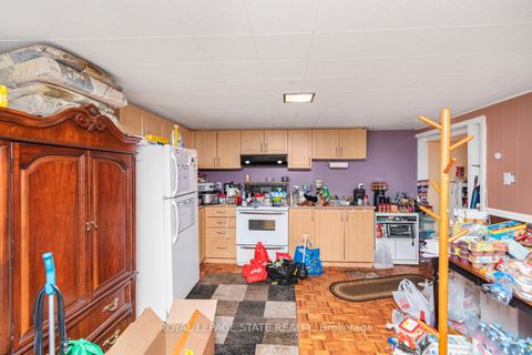 Photo 39 at 6 Griggsden Avenue, Humber Heights, Toronto