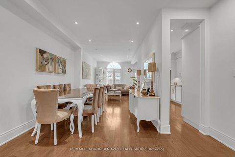 Photo 5 at 5 - 190 Harding Boulevard W, North Richvale, Richmond Hill