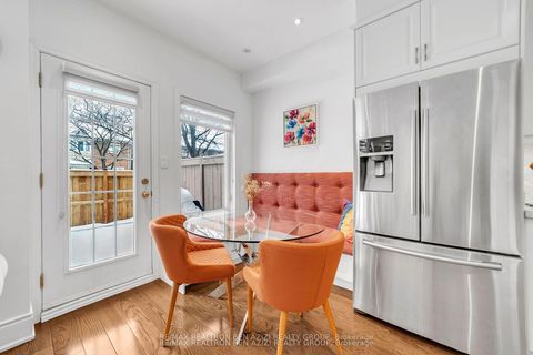 Photo 13 at 5 - 190 Harding Boulevard W, North Richvale, Richmond Hill