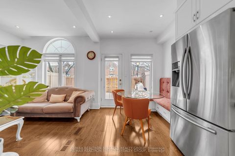 Photo 14 at 5 - 190 Harding Boulevard W, North Richvale, Richmond Hill