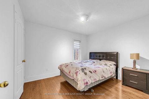 Photo 27 at 5 - 190 Harding Boulevard W, North Richvale, Richmond Hill