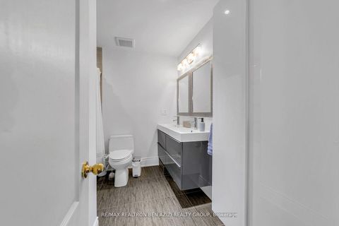 Photo 34 at 5 - 190 Harding Boulevard W, North Richvale, Richmond Hill