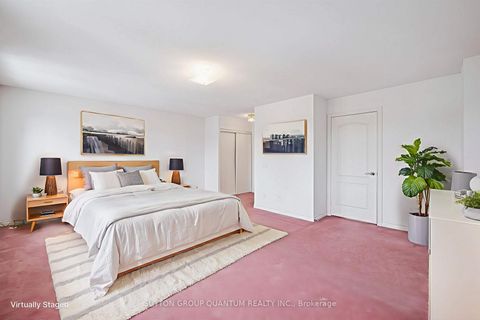 Photo 3 at 119 Omni Drive, Bendale, Toronto