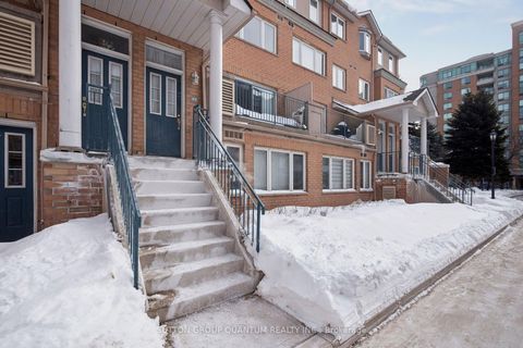 Photo 10 at 119 Omni Drive, Bendale, Toronto
