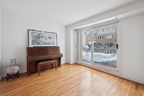Photo 13 at 119 Omni Drive, Bendale, Toronto