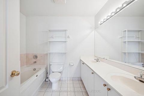 Photo 22 at 119 Omni Drive, Bendale, Toronto