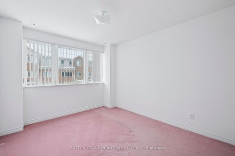 Photo 25 at 119 Omni Drive, Bendale, Toronto