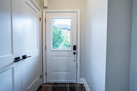 Photo 4 at 20 - 5 Stonehart Lane, East Bayfield, Barrie