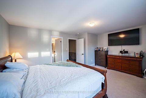 Photo 16 at 20 - 5 Stonehart Lane, East Bayfield, Barrie