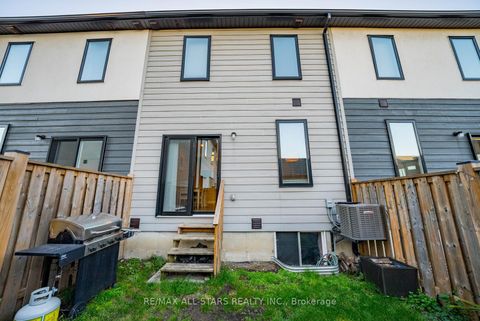 Photo 23 at 20 - 5 Stonehart Lane, East Bayfield, Barrie