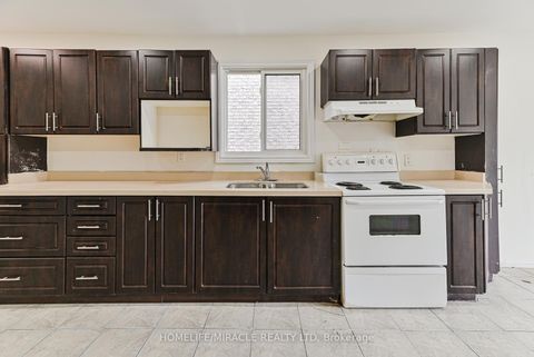 Photo 6 at 40 Blair Crescent, Grove East, Barrie