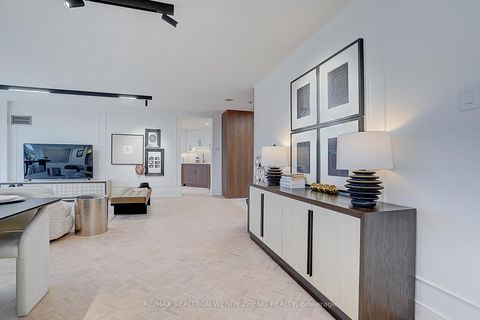 Photo 11 at 608 - 1 Clark Avenue W, Yorkhill, Vaughan