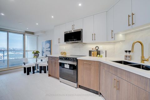 Photo 26 at 608 - 1 Clark Avenue W, Yorkhill, Vaughan