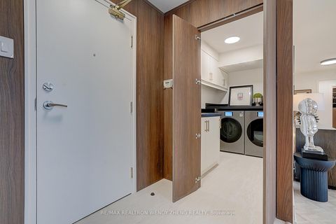 Photo 43 at 608 - 1 Clark Avenue W, Yorkhill, Vaughan