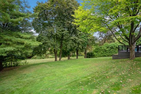 Photo 6 at 48 Royal Road, Aurora Village, Aurora