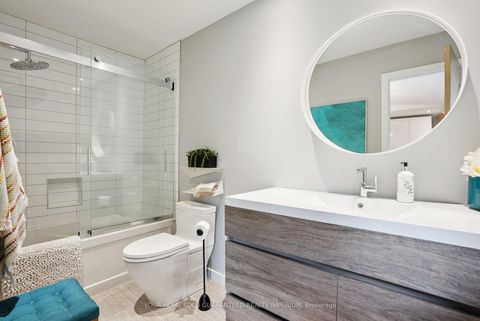 Photo 14 at 48 Royal Road, Aurora Village, Aurora