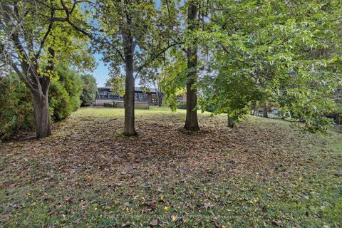 Photo 27 at 48 Royal Road, Aurora Village, Aurora