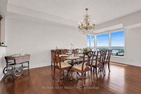 Photo 2 at PH1 1 - 2 Toronto Street, City Centre, Barrie