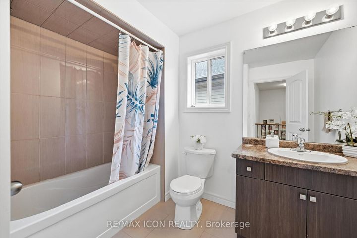 Photo 25 at 64 Springvalley Crescent, Gourley, Hamilton