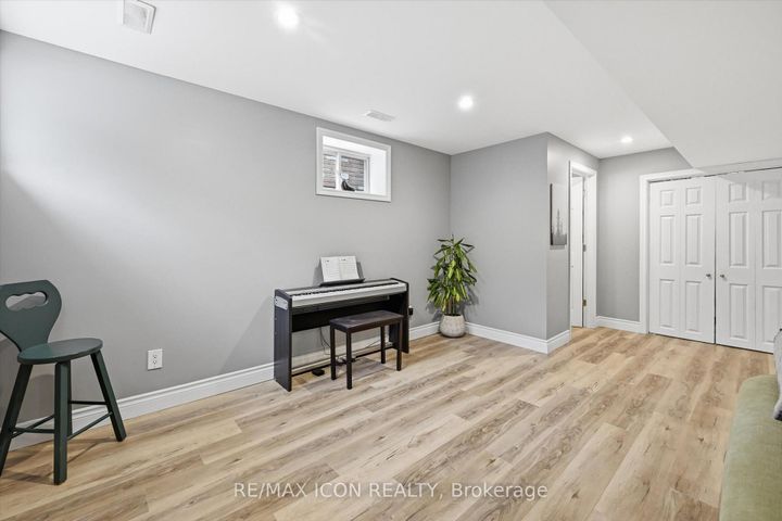 Photo 33 at 64 Springvalley Crescent, Gourley, Hamilton