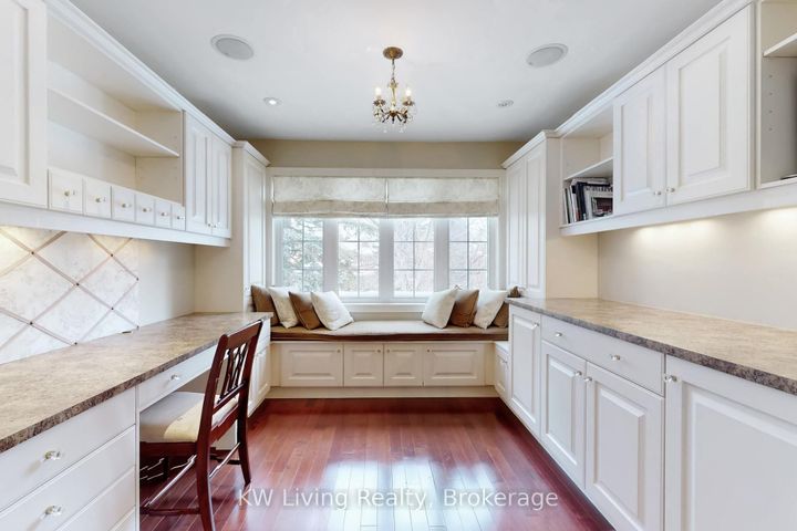 Photo 22 at 24 Highview Crescent, Bayview Hill, Richmond Hill