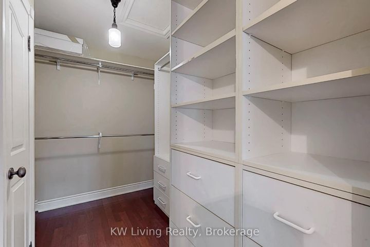 Photo 26 at 24 Highview Crescent, Bayview Hill, Richmond Hill