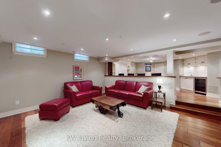 Photo 32 at 24 Highview Crescent, Bayview Hill, Richmond Hill