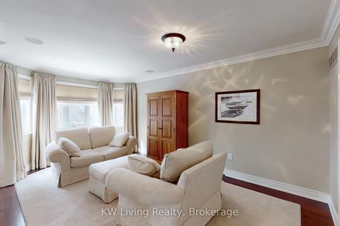 Photo 24 at 24 Highview Crescent, Bayview Hill, Richmond Hill