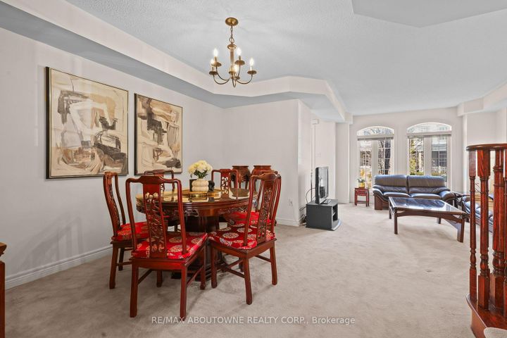 Photo 9 at 148 Littlewood Drive, RO River Oaks, Oakville