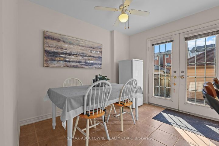 Photo 14 at 148 Littlewood Drive, RO River Oaks, Oakville